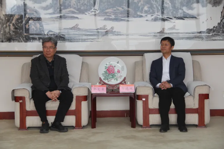 Shandong LANO surađuje s profesorom KWAK-om, Moon Kyuom, Ph.D. i predstavnikom Liang Tonghoom sa Sveučilišta Dongguk, Južna Koreja, kako bi izvršili razmjenu i suradnju na području kontrole buke sa Sveučilištem Shandong Jianzhu